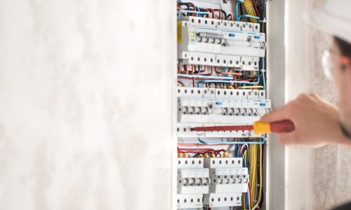 Perito por daños electricos en instalaciones